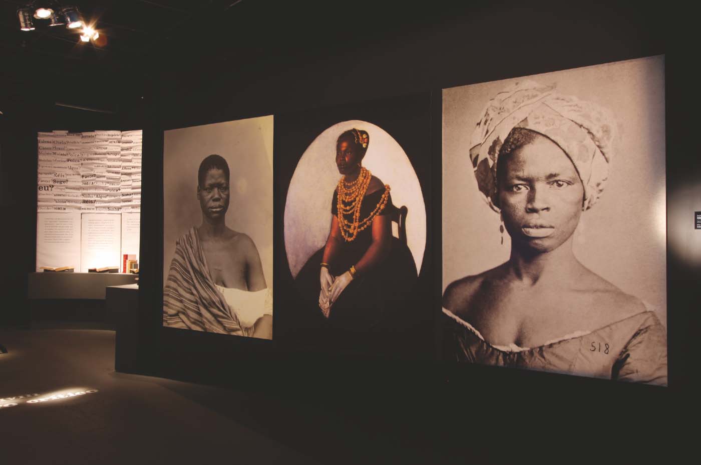 Visual Design of the exhibition Machado de Assis- mas este capítulo não é sério 2 | Museu da Língua Portuguesa, São Paulo