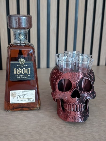 Skull Shot Holder